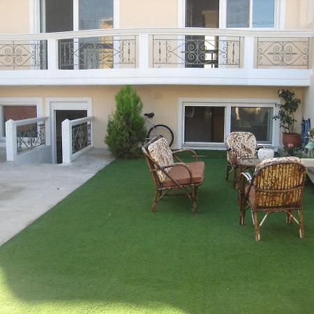 Rea'S Guest House Ártemida Kültér fotó