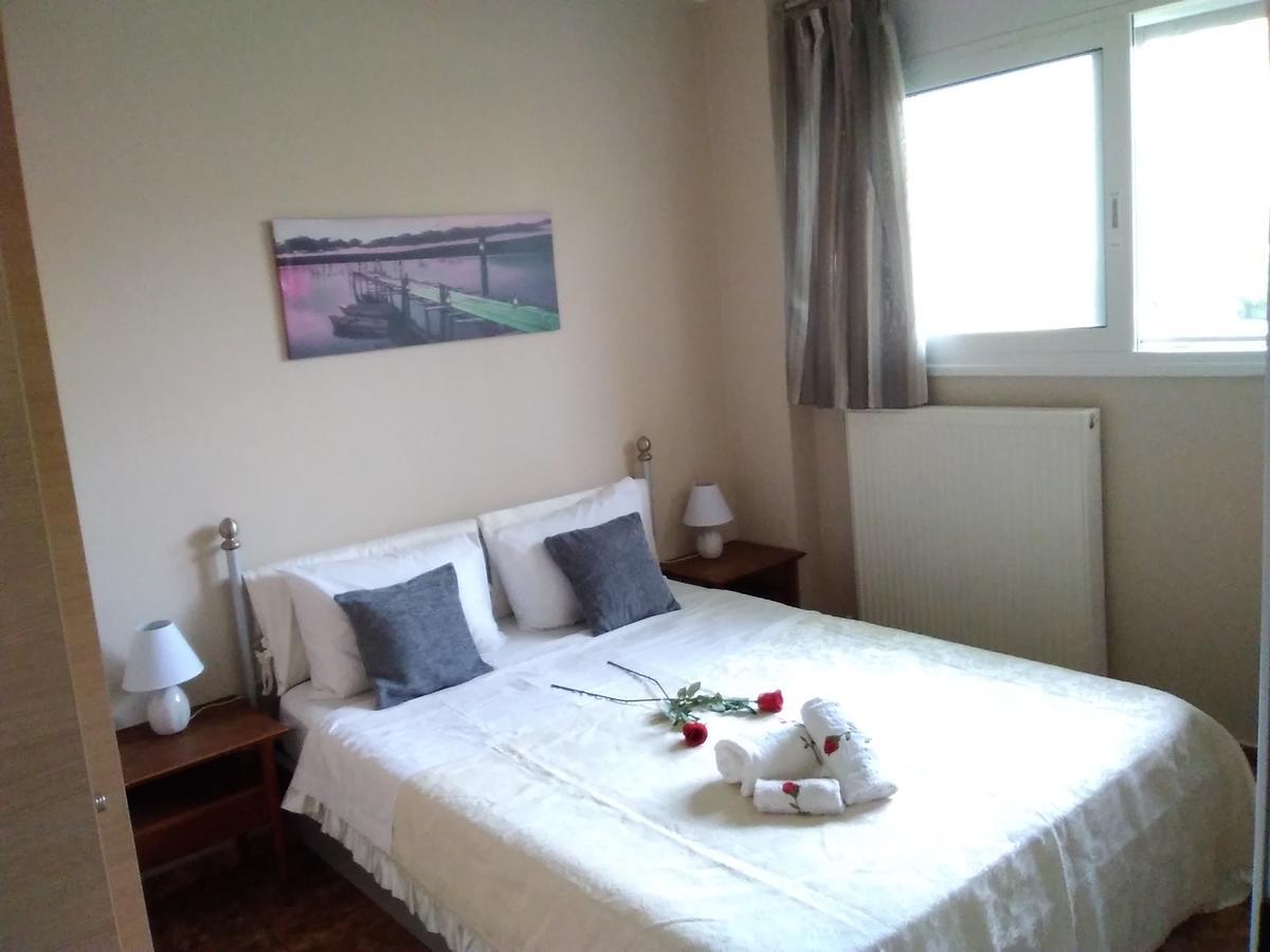 Rea'S Guest House Ártemida Kültér fotó