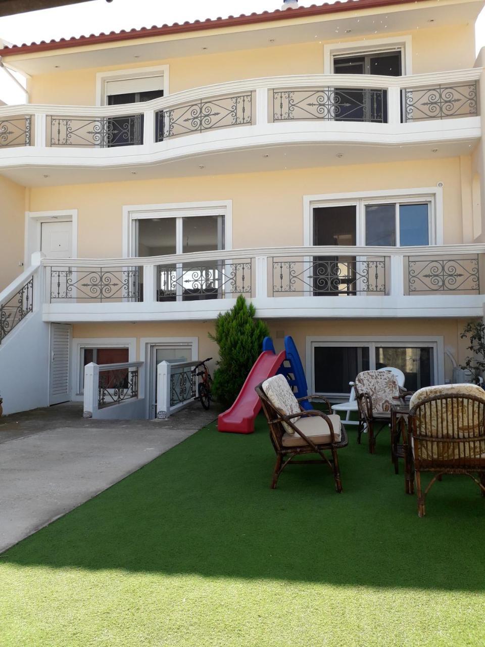 Rea'S Guest House Ártemida Kültér fotó